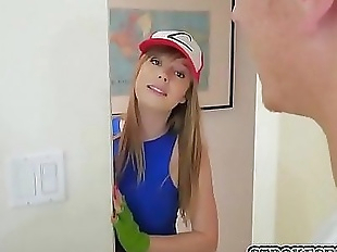 Cute stepsister playing Pokemon Go and fucks..